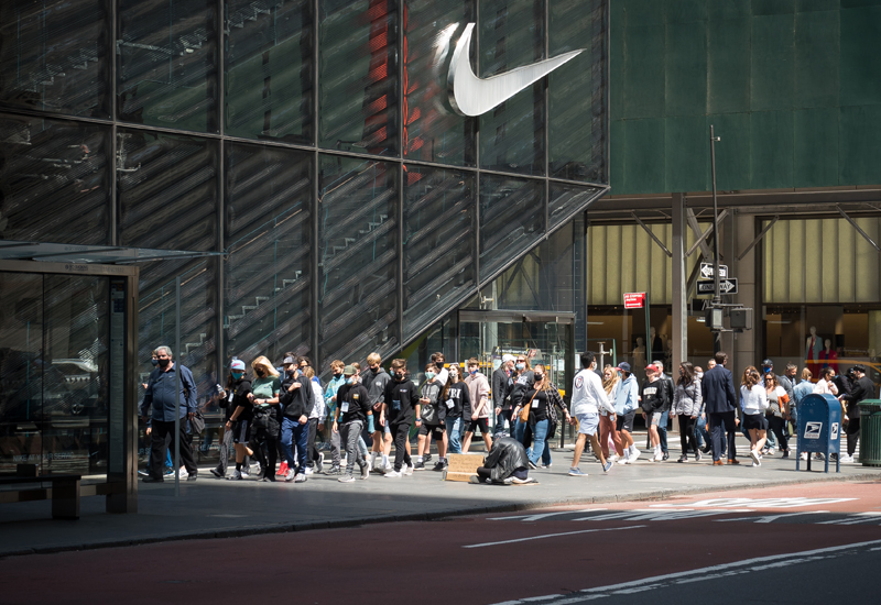 buiten gebruik Altijd puzzel Nike Store in NYC : 2021 Review & Guide on 5th Avenue, New York