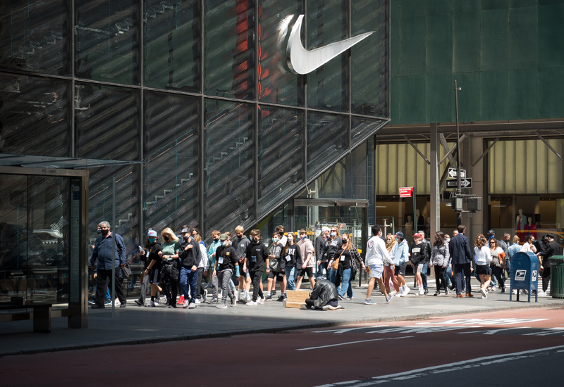 nike store nyc hours