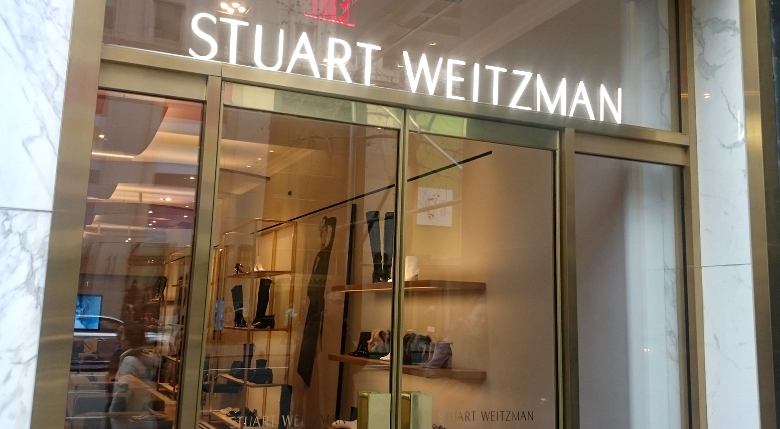 Stuart Weitzman 685 5th Avenue