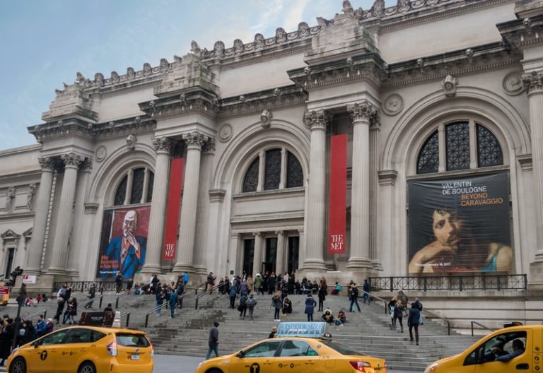One Day in NYC 5th Avenue : Complete Guide for Visiting in 2024