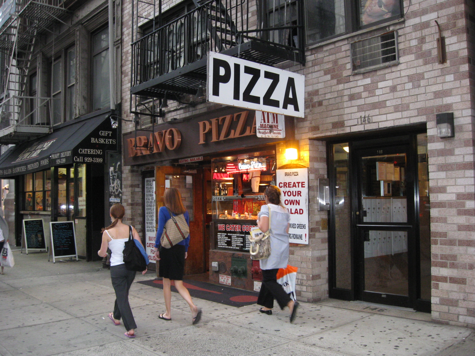 Bravo Pizza 146 5th Avenue