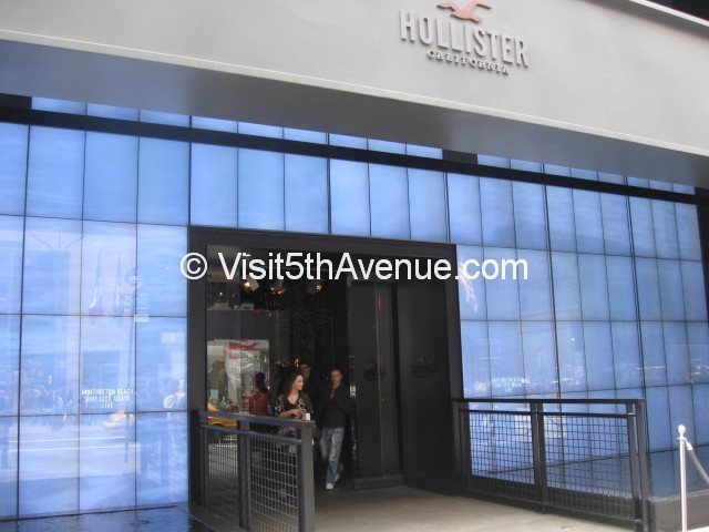 Hollister Co. - 5th Avenue, New York - Clothing Store
